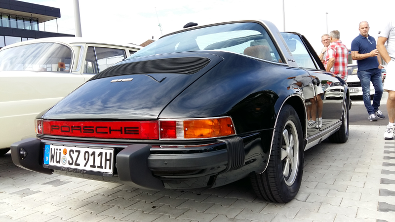 Illustration for article titled Another oldtimer meet photodumpÂ